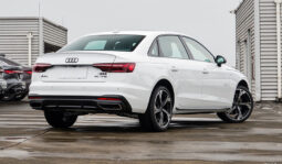 
										New Audi A4L full									