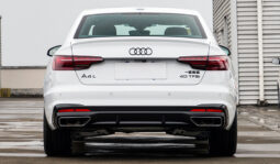 
										New Audi A4L full									
